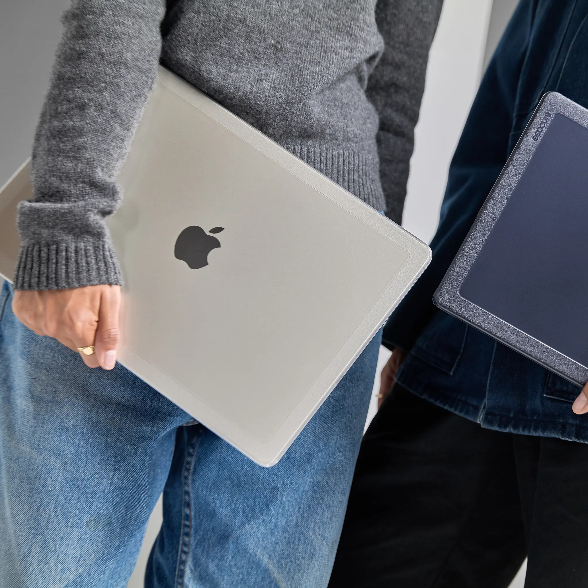 Edge Hardshell Case with Makrolon® for 14-inch MacBook Pro (M1-M4
