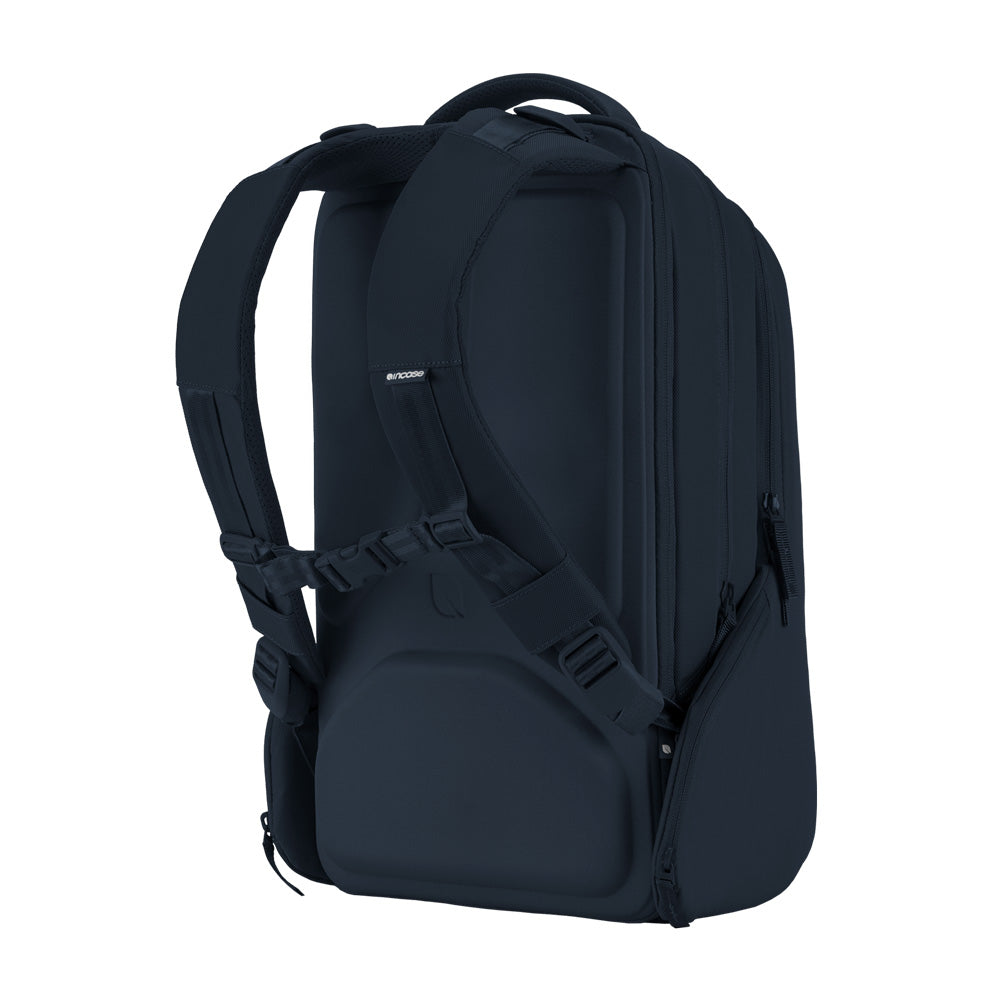 Large Backpacks – Incase Canada